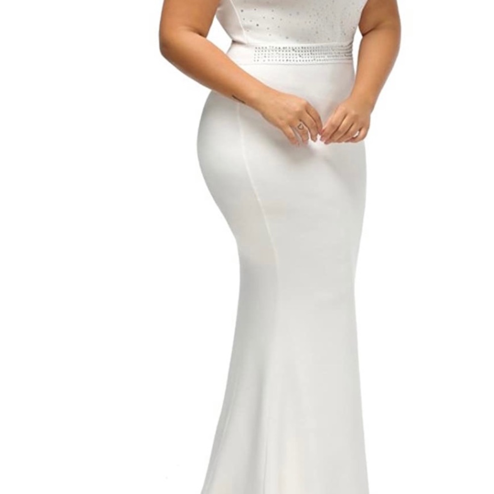 Wedding Dress brand new !!! Plus size